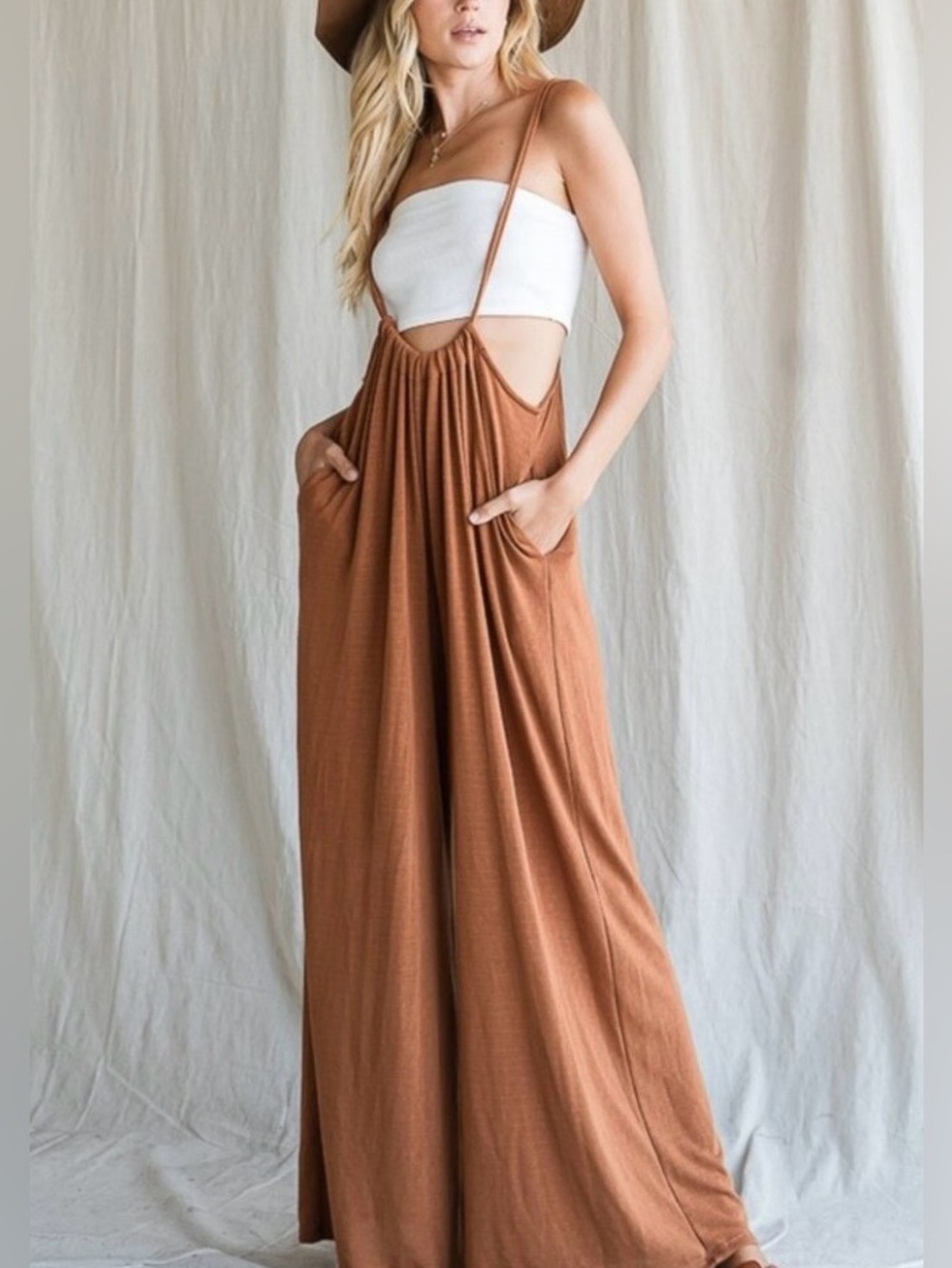 NWOT Bucketlist Wide-Leg Cutout Jumpsuit Size M